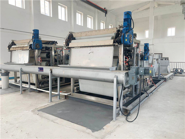 帶式污泥脫水機(jī) 帶式污泥脫水機(jī)